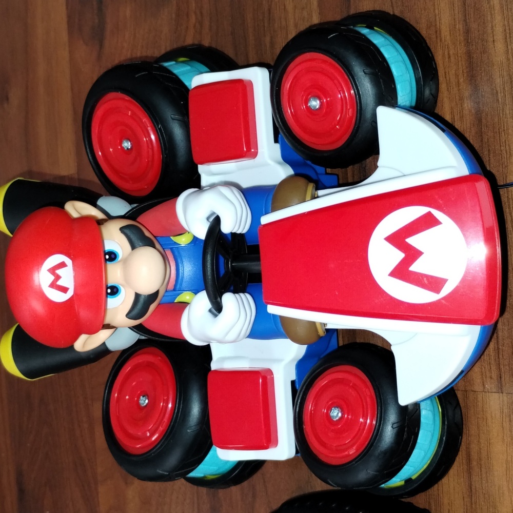 Mario Kart Mini Anti-Gravity R/C Racer - New Without Box